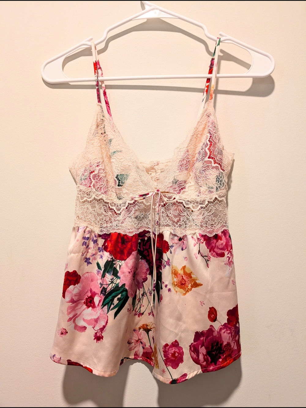 Victoria's Secret Pink Floral Lace-Trim Cami Top - Picture 6 of 6